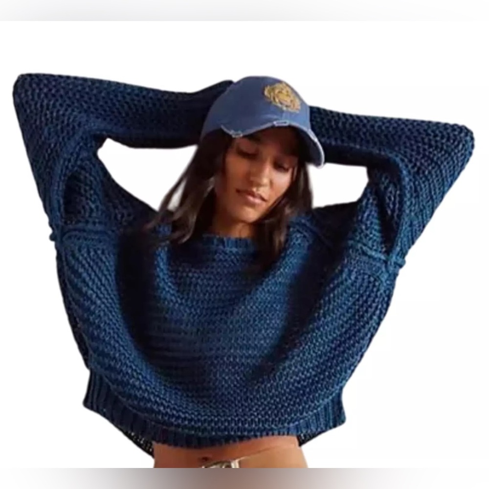 NEW Free People Essential Linen Crewneck Sweater, Size Small.